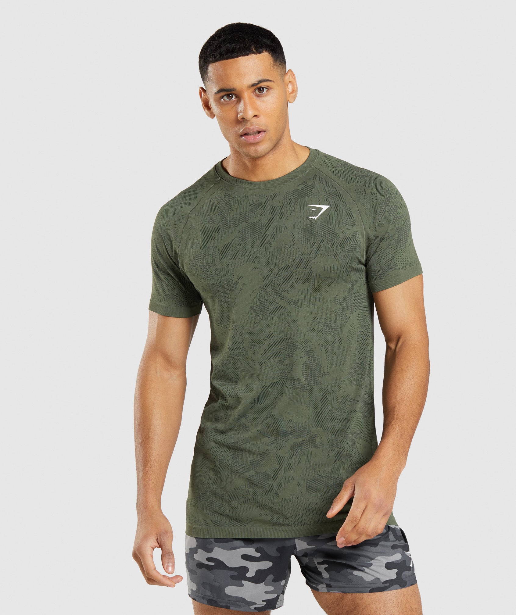 Olive / Black Men's Gymshark Geo Seamless T Shirts | IRGOVJ-247