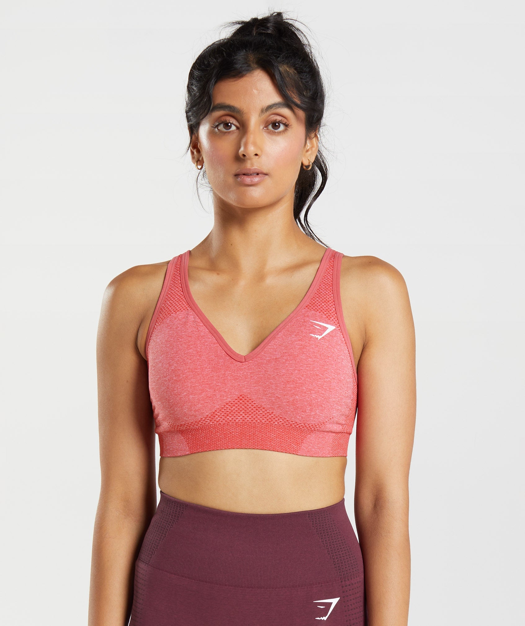 Red Women's Gymshark Vital Seamless 2.0 V Neck Sports Bra | TRPJSO-547