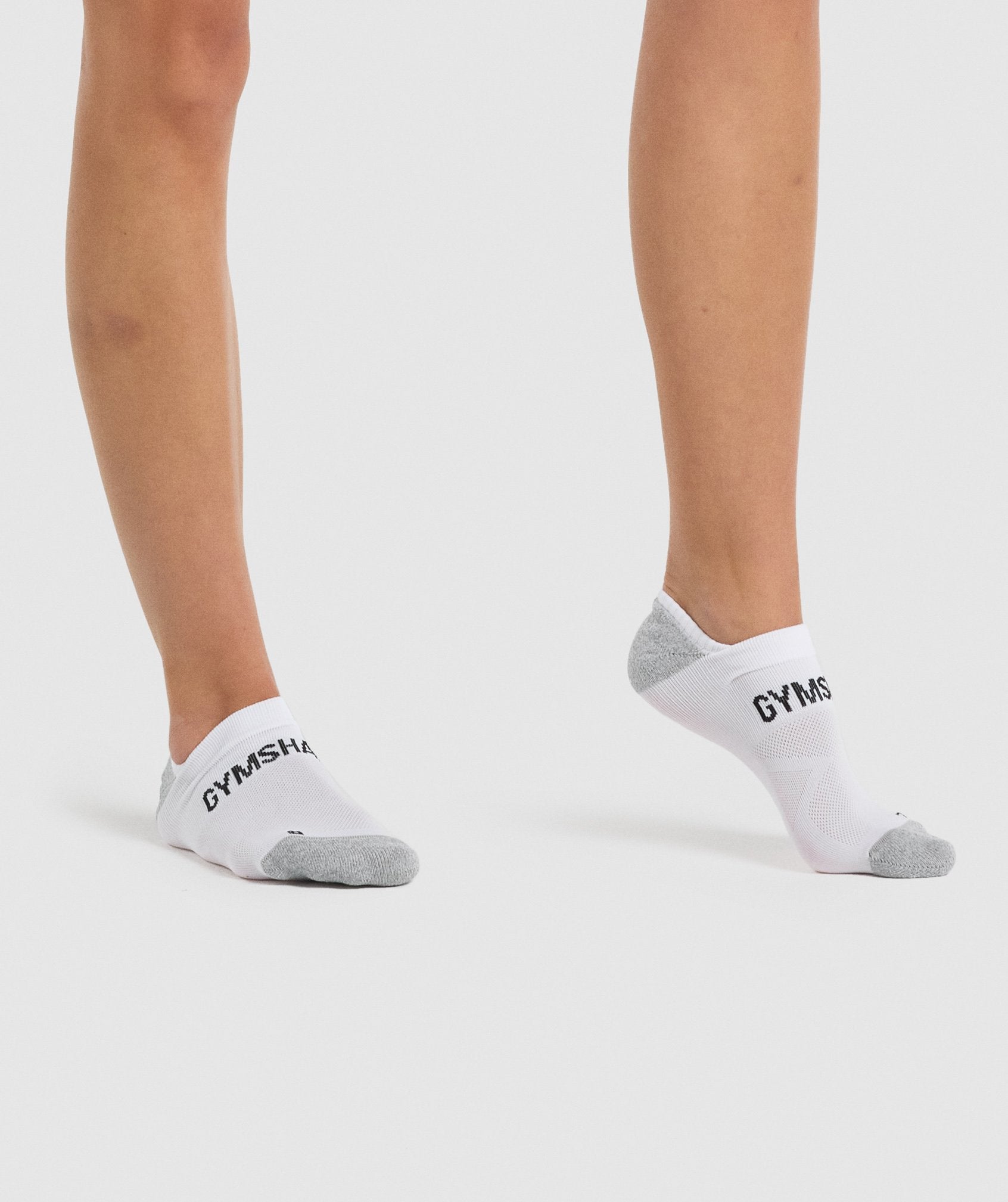 White Men's Gymshark No Show Performance Socks | RYHSDP-693