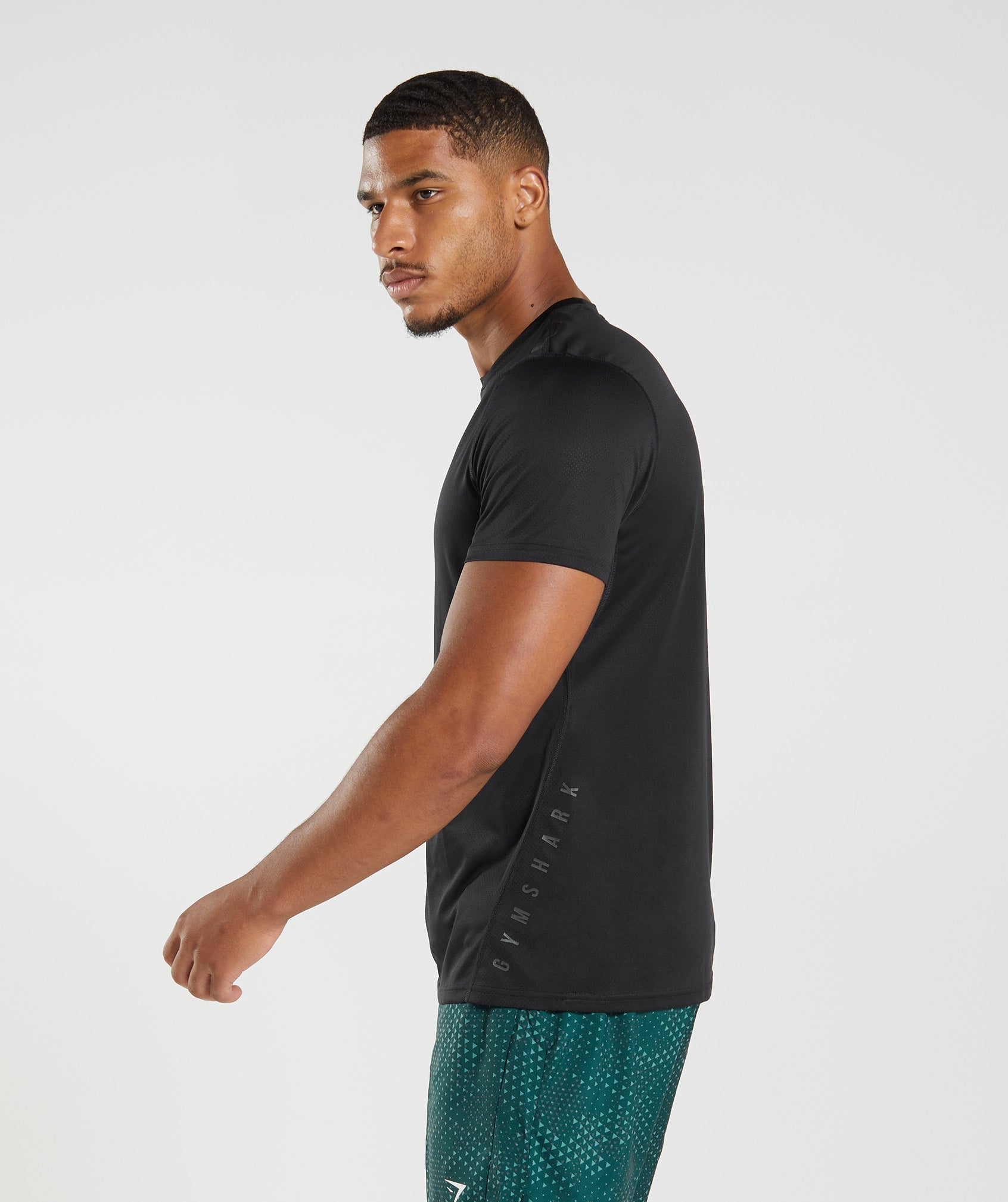 Black / Black Men's Gymshark Sport T Shirts | ADTBNW-837