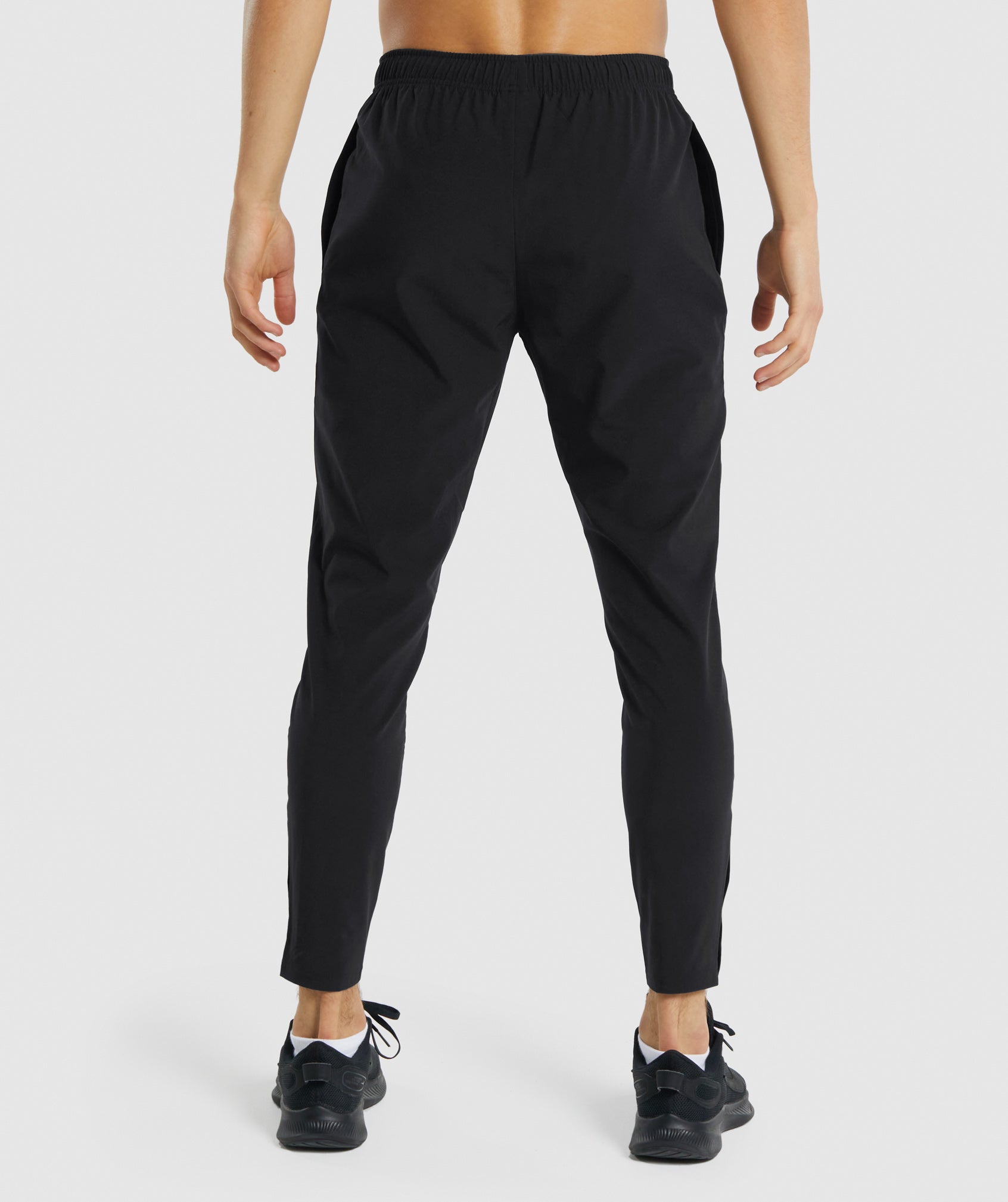 Black Men's Gymshark Arrival Woven Jogger | IZVWEQ-591