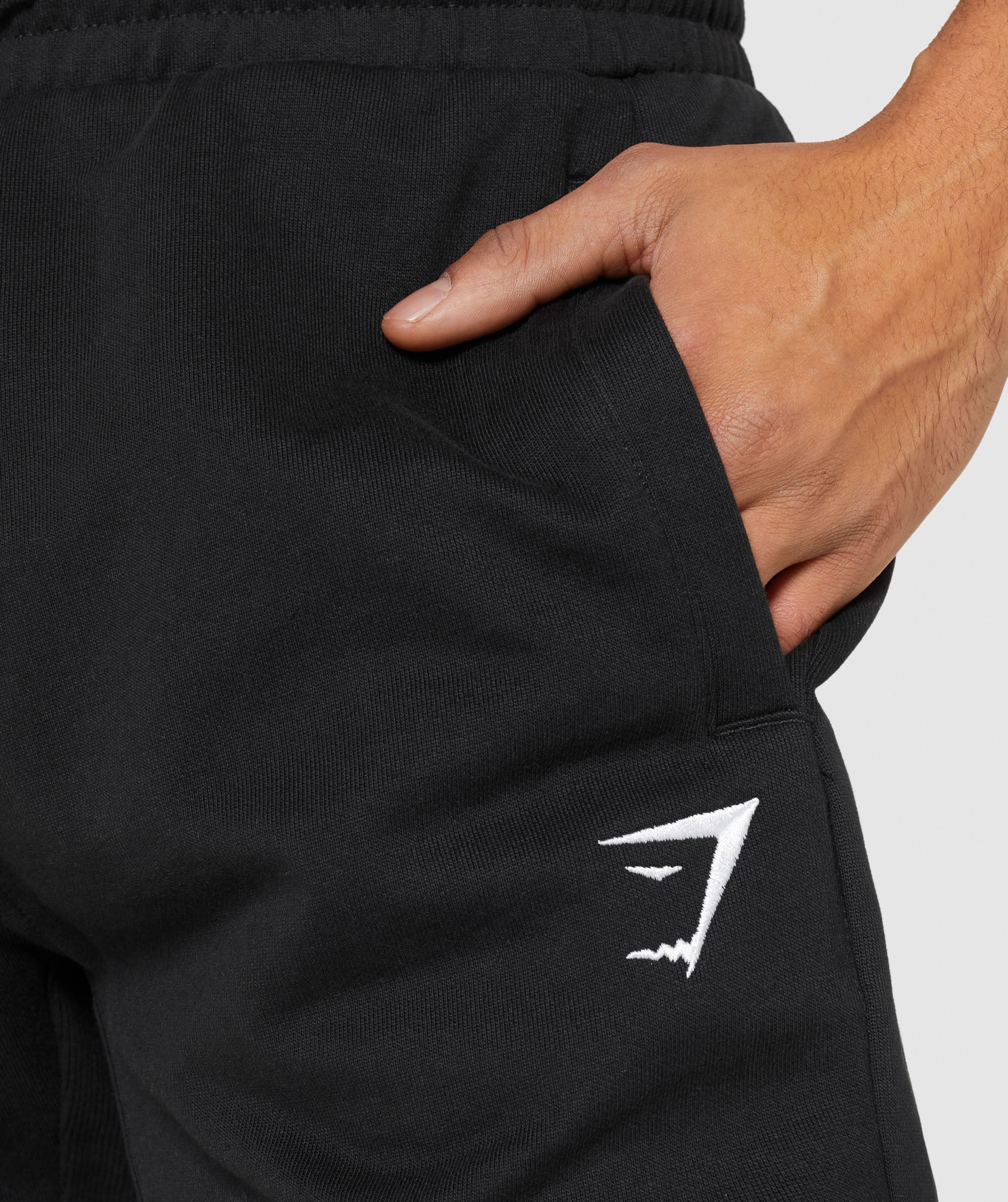 Black Men's Gymshark Essential Jogger | MRUVFH-749