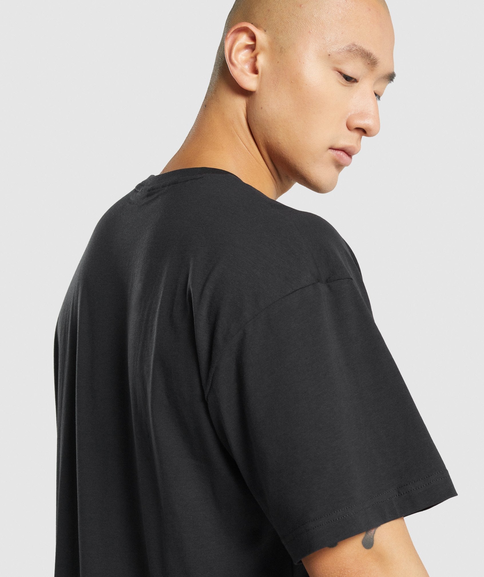 Black Men's Gymshark Essential Oversized T Shirts | ACKTEN-250