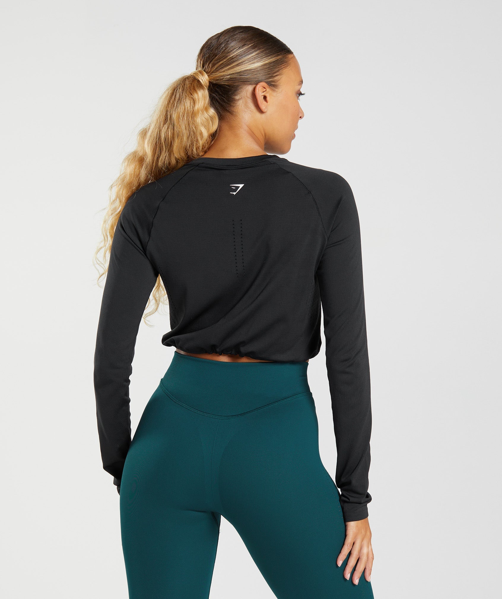 Black Women's Gymshark Sweat Seamless Long Sleeve Crop Tops | RFOQJW-893