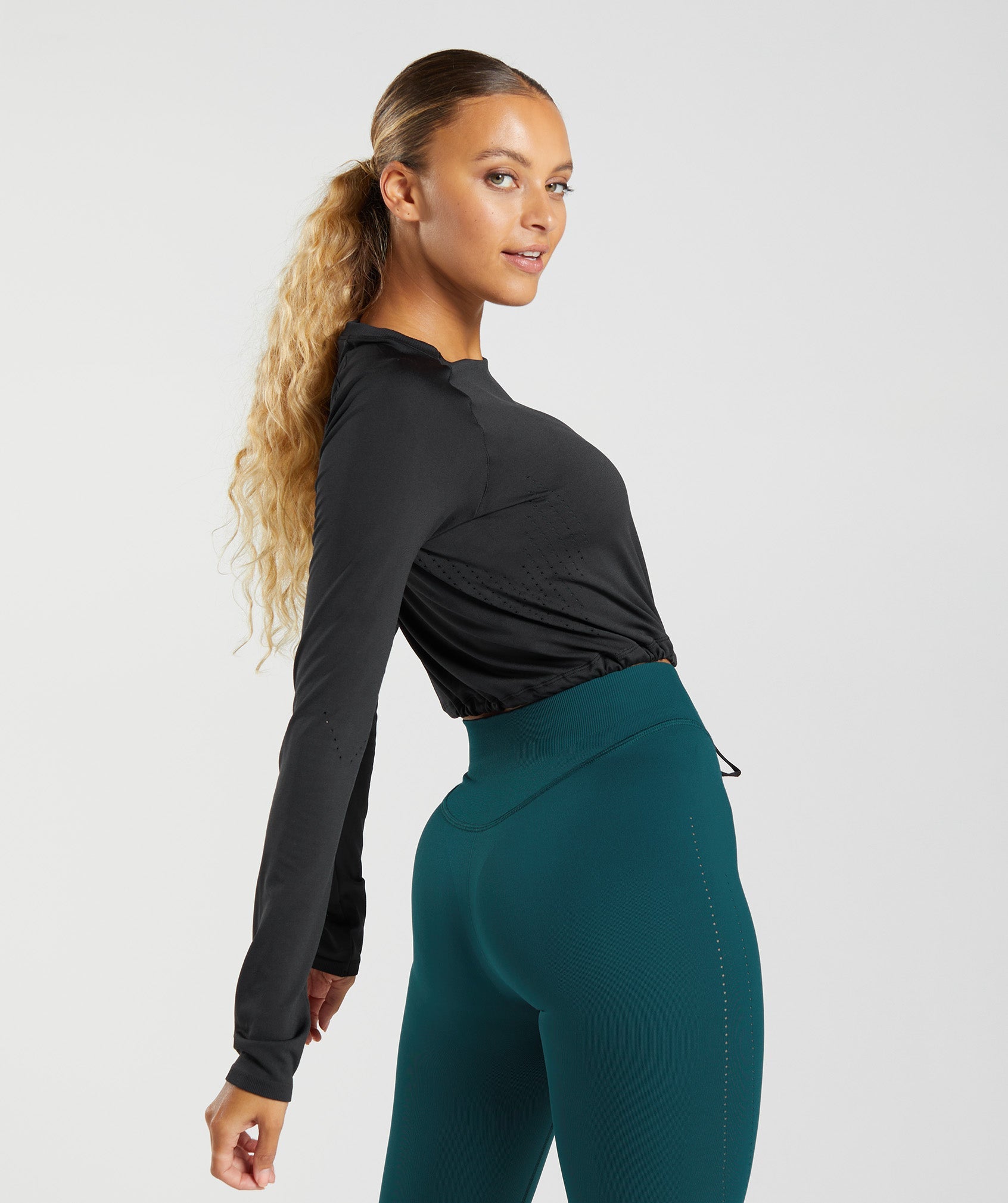 Black Women's Gymshark Sweat Seamless Long Sleeve Crop Tops | RFOQJW-893