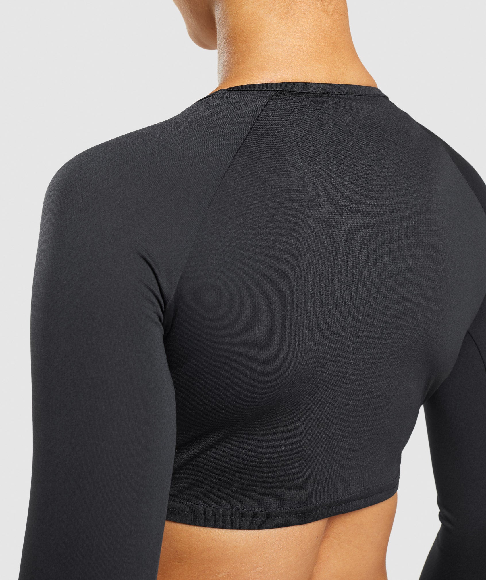 Black Women's Gymshark Training Long Sleeve Crop Tops | YGFLXT-518