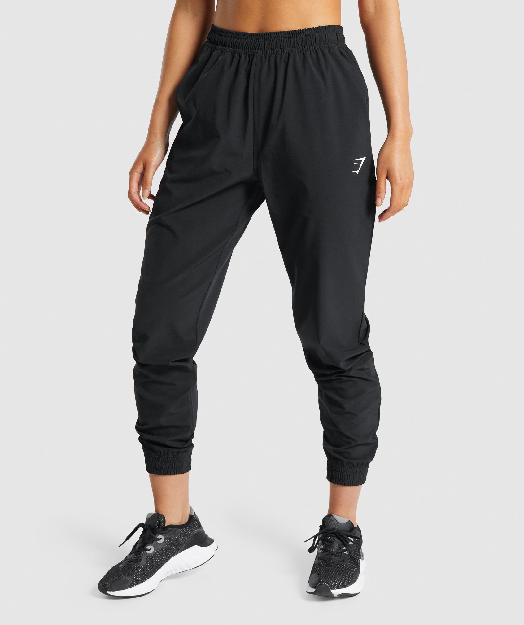 Black Women\'s Gymshark Training Woven Jogger | UQIJEN-862