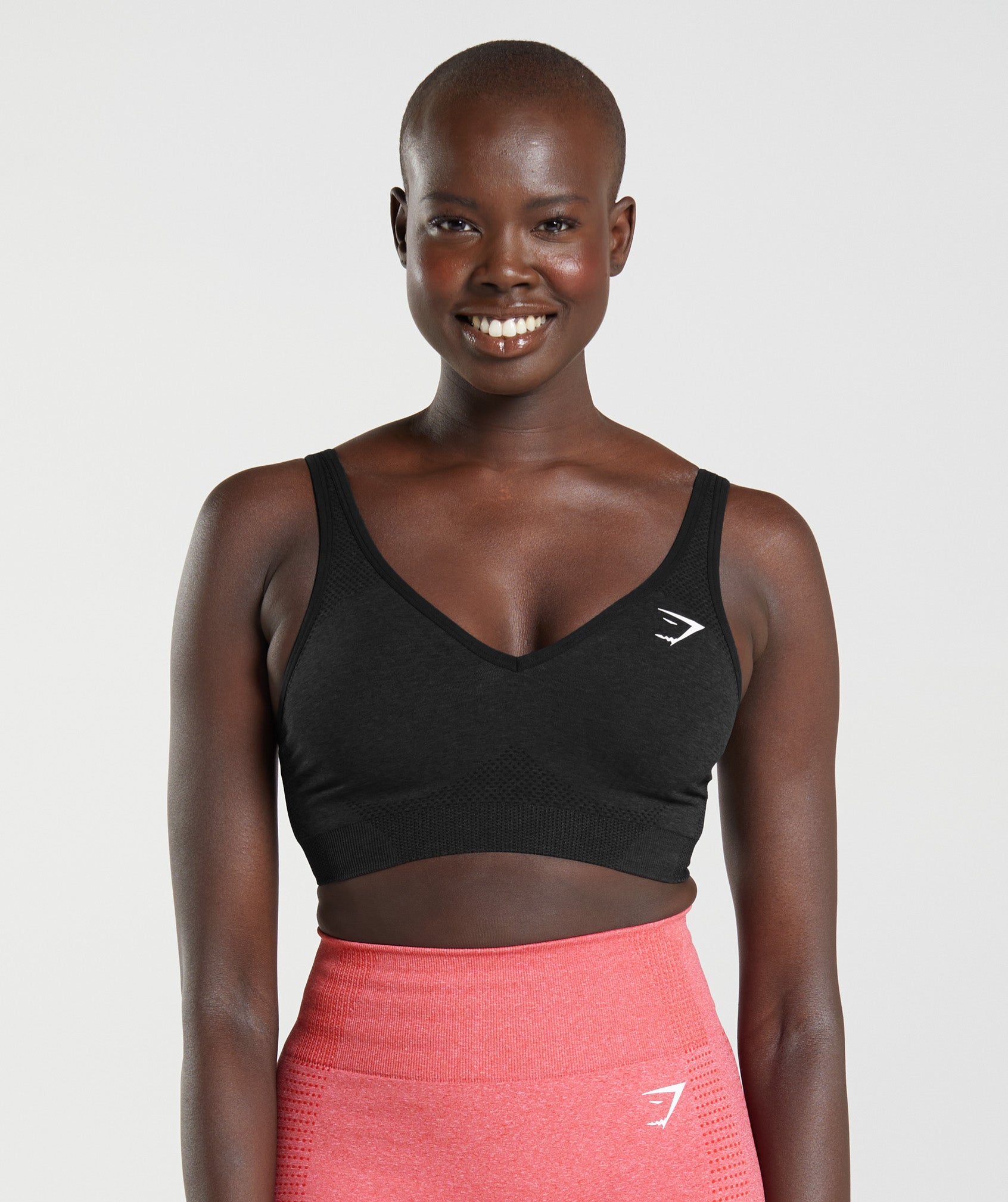 Black Women\'s Gymshark Vital Seamless 2.0 V Neck Sports Bra | DCUNWX-987