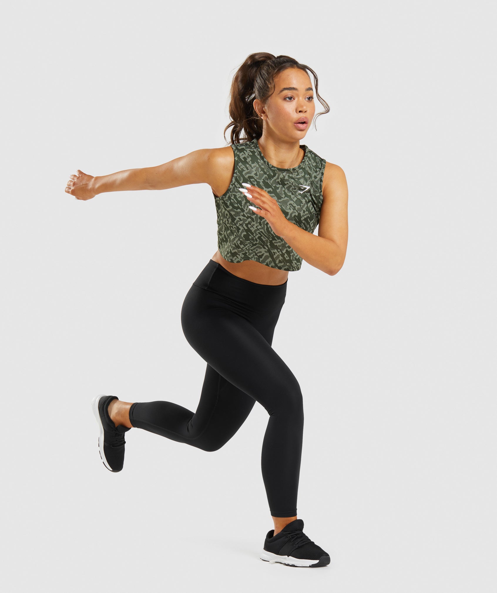 Green Women's Gymshark Training Crop Tanks | RCUIKO-569