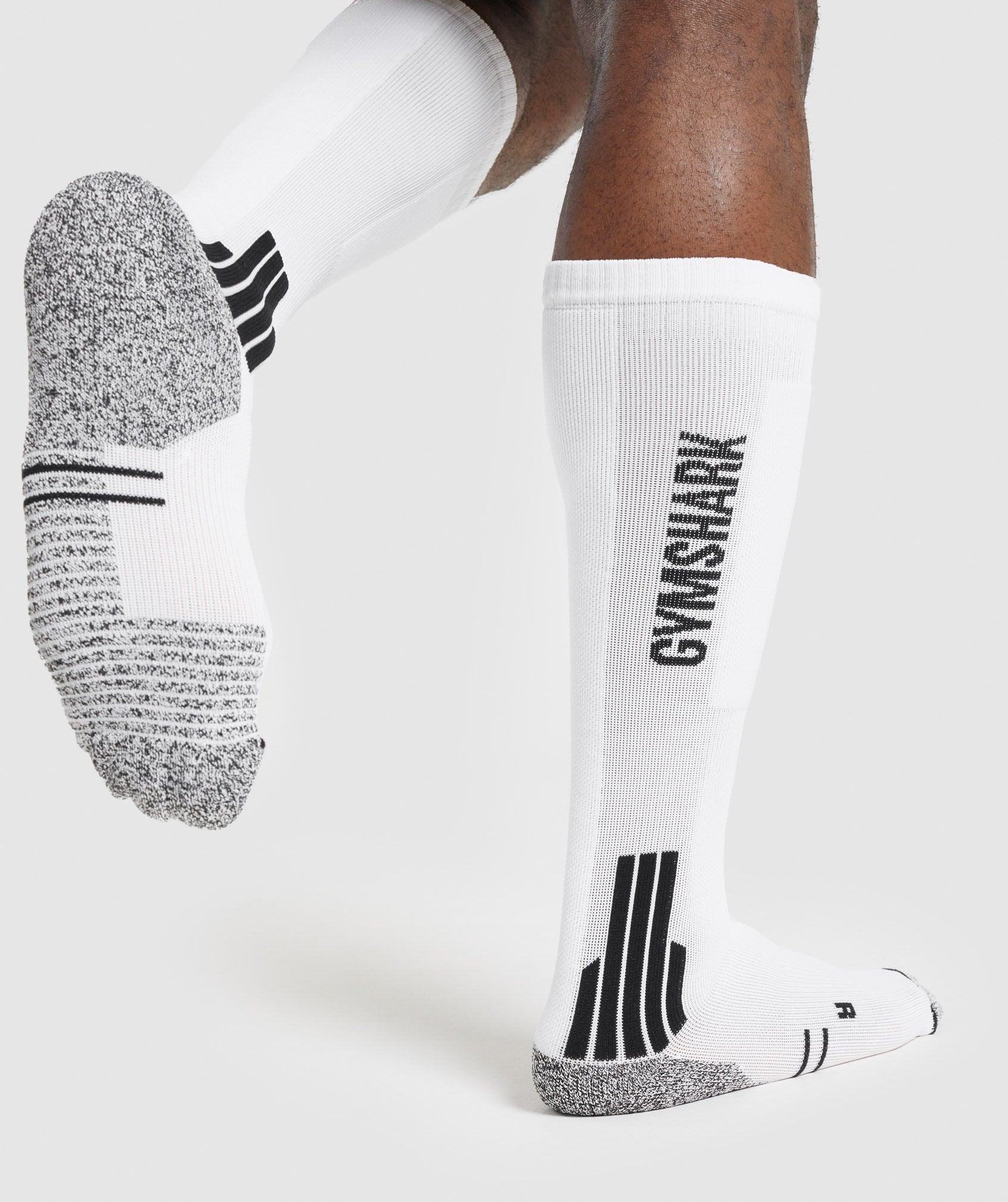 White Women's Gymshark Weightlifting Socks | DRNEUI-375