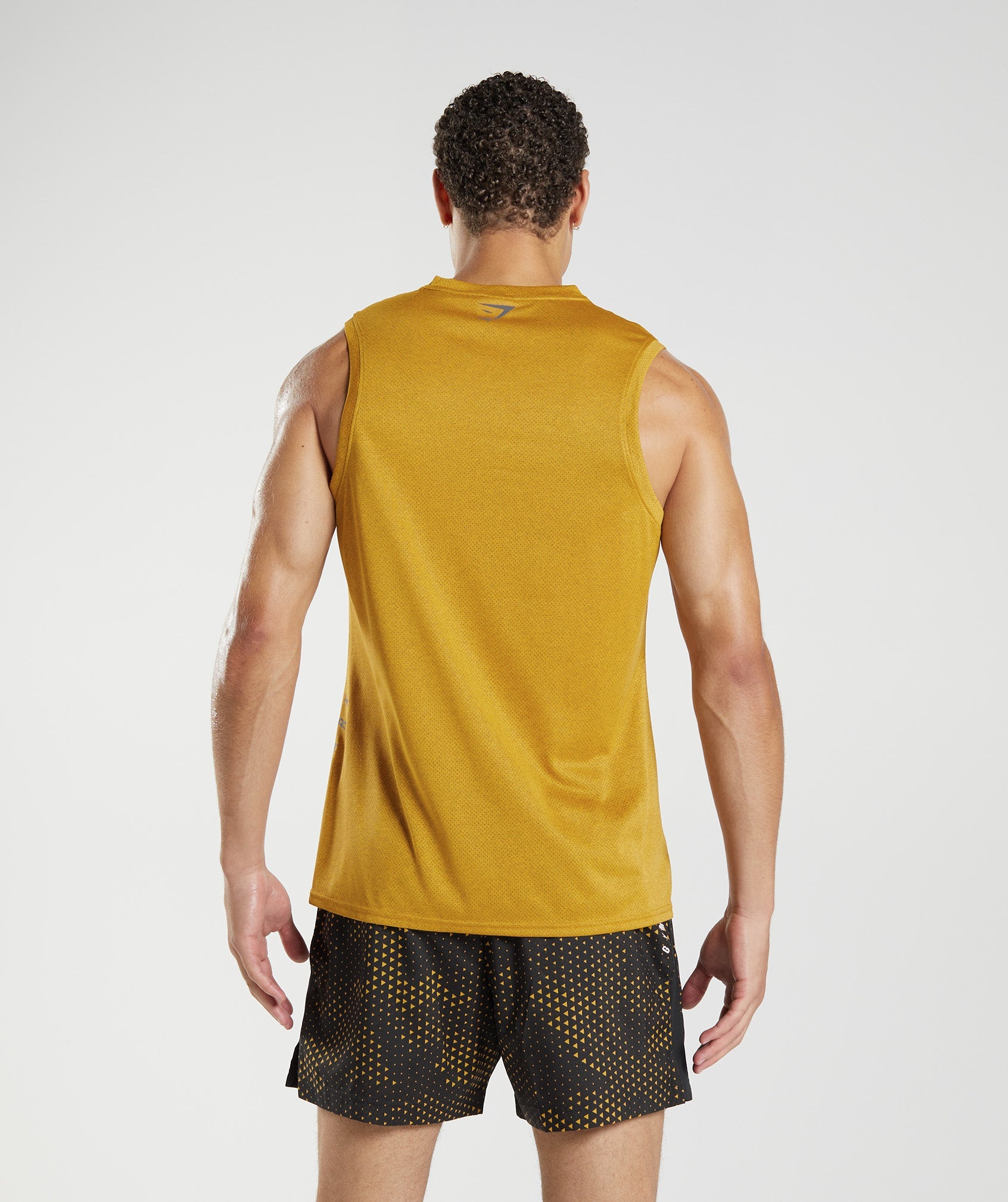 Yellow / Black Men's Gymshark Sport Tanks | HIZXND-475